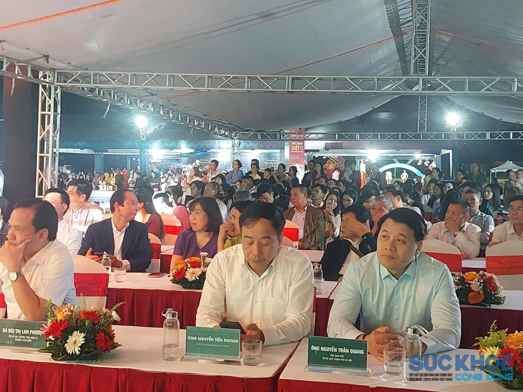 Các đại biểu tham dự 