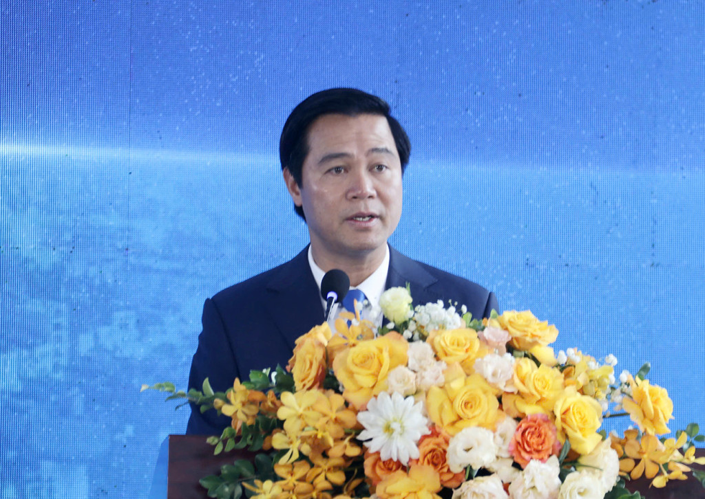 Tại buổi lễ, đại diện Tập đoàn Vingroup và Quỹ Thiện Tâm đã bàn giao 15 xe cứu thương và nhiều trang thiết bị y tế hiện đại phục vụ công tác vận chuyển, cấp cứu ngoại viện cho tỉnh Bắc Ninh. Mỗi xe được trang bị máy thở, máy sốc điện tích hợp monitor, siêu âm xách tay FAST exam, điện tim 12 đạo trình kết nối từ xa, bộ đặt nội khí quản có camera, nẹp cố định chấn thương và đầy đủ dụng cụ hồi sức.

Phó Chủ tịch UBND tỉnh Lê Xuân Lợi phát biểu tại buổi lễ
