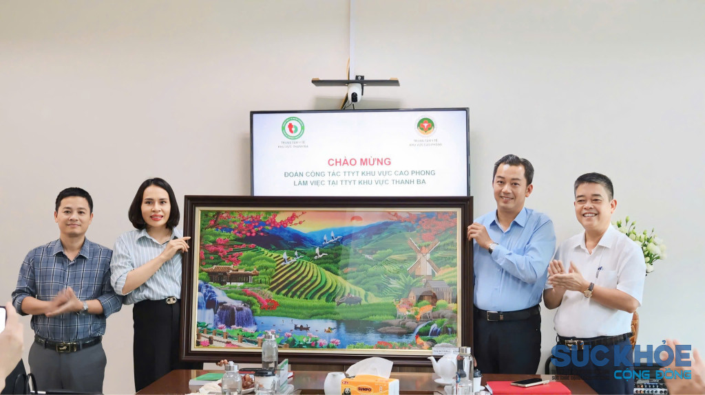  Tri ân kỷ niệm chuyến thăm 