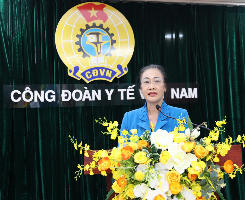 Chủ tịch Công đoàn Y tế Việt Nam Phạm Thanh Bình phát biểu tại sự kiện