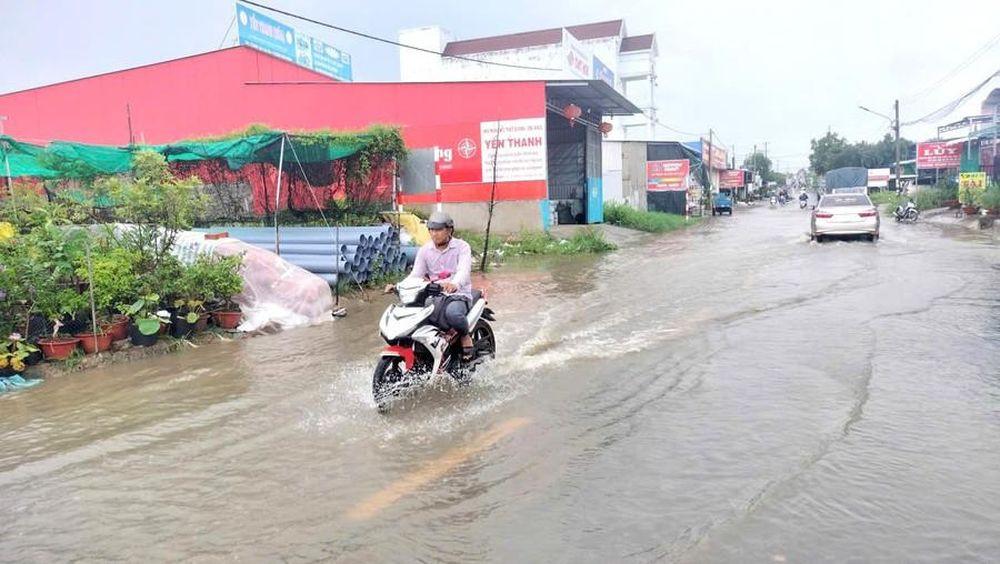 Kỳ triều cường Rằm tháng 9 Âm lịch khả năng sẽ gây ngập lụt trong các tuyến đường khu vực đô thị (Ảnh: Quách Mến)