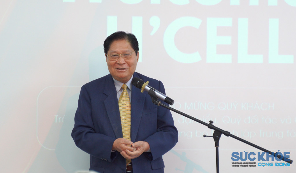 TTƯT. BSCKII Phạm Hưng Cùng phát biểu