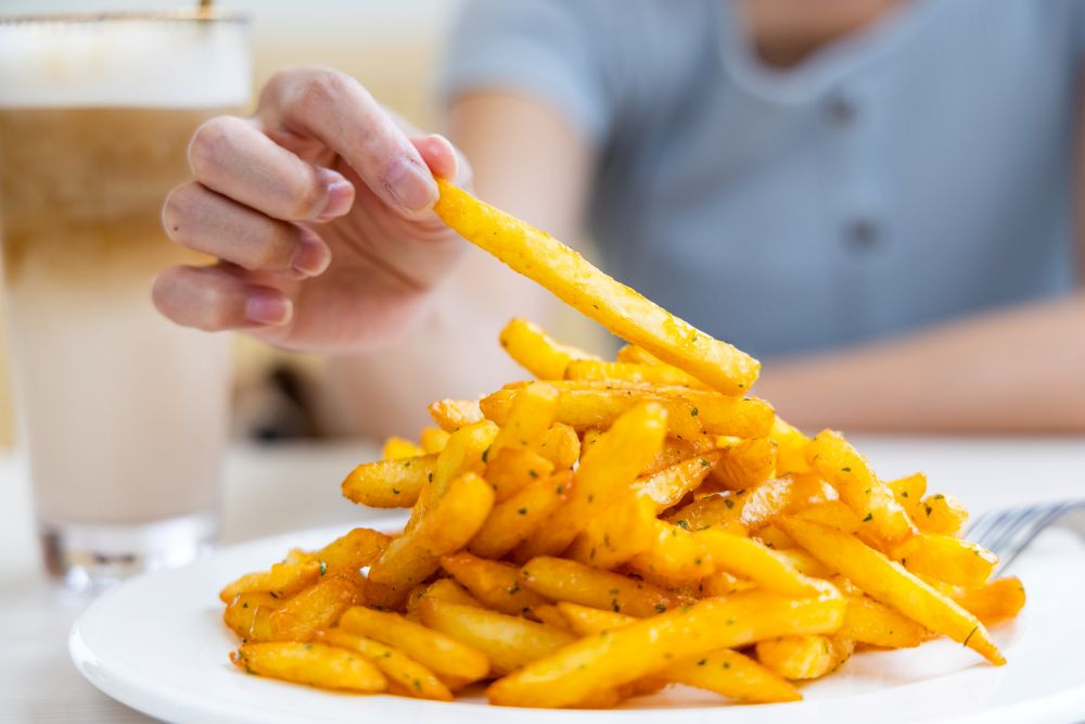 Để khoai ngụi tự nhiên giúp khoai giòn lâu hơn (Ảnh minh họa)
