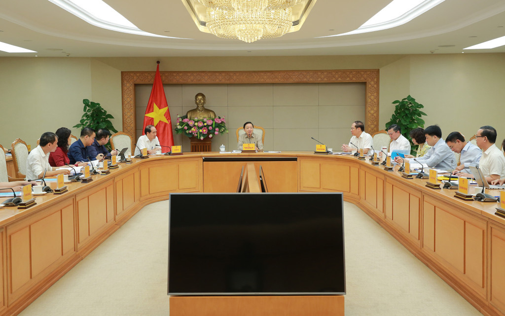 Các đại biểu phát biểu tại cuộc họp (Ảnh: VGP/Minh Khôi)