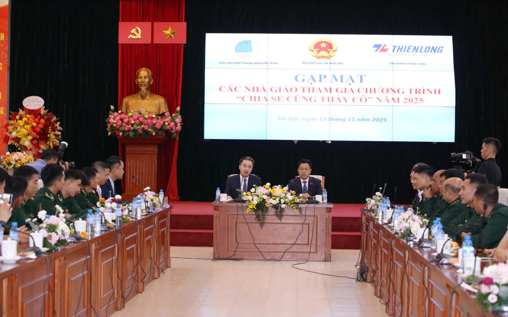Quang cảnh buổi lễ 