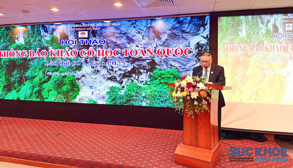 PGS.TS Bùi Văn Liêm – Viện Khảo cổ học phát biểu tại hội thảo 