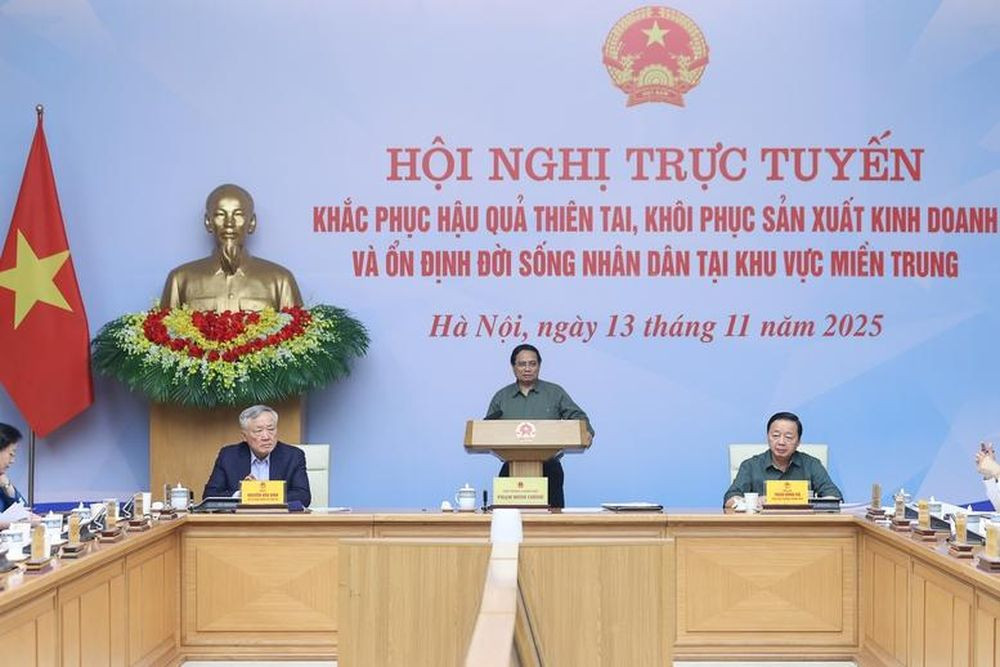 Phó Thủ tướng Thường trực Chính phủ Nguyễn Hòa Bình và Phó Thủ tướng Trần Hồng Hà dự hội nghị (Ảnh: VGP/Nhật Bắc)