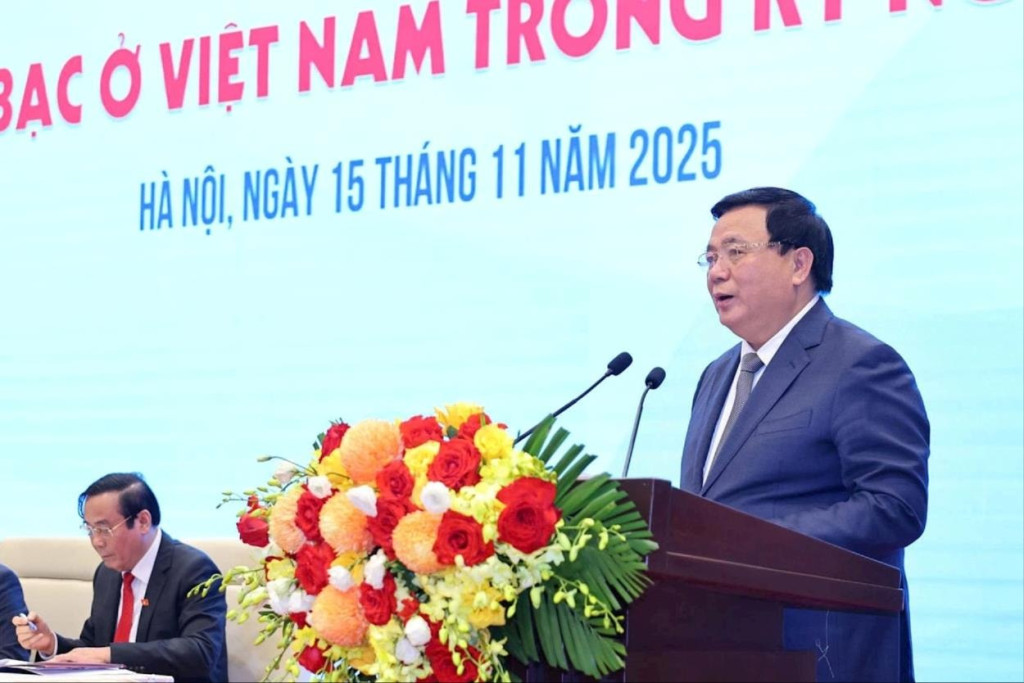Ủy viên Bộ Chính trị, Giám đốc Học viện Chính trị Quốc gia Hồ Chí Minh, Chủ tịch Hội đồng Lý luận Trung ương Nguyễn Xuân Thắng