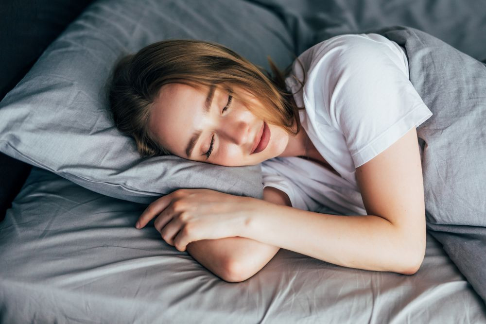 Ngủ quá nhiều khiến cơ thể rơi vào trạng thái đảo lộn nhịp sinh học (Ảnh minh họa)
