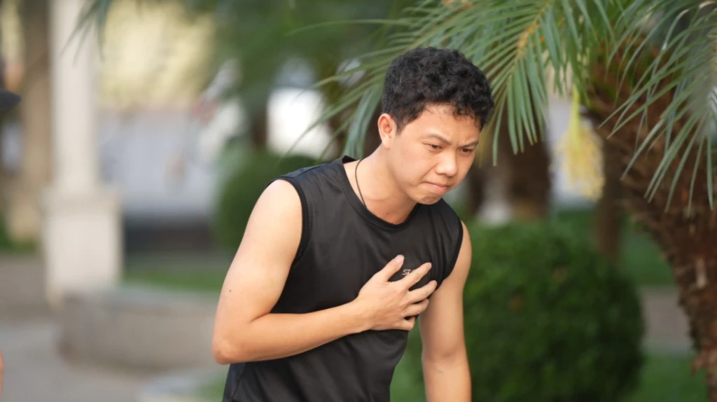 Nên nghỉ ngơi khi cơ thể báo động (Ảnh minh họa)