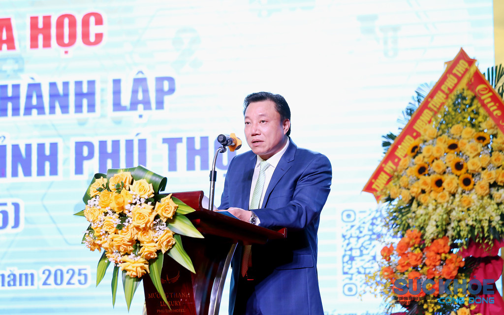 Phó Chủ tịch UBND tỉnh Nguyễn Huy Ngọc phát biểu tại hội nghị