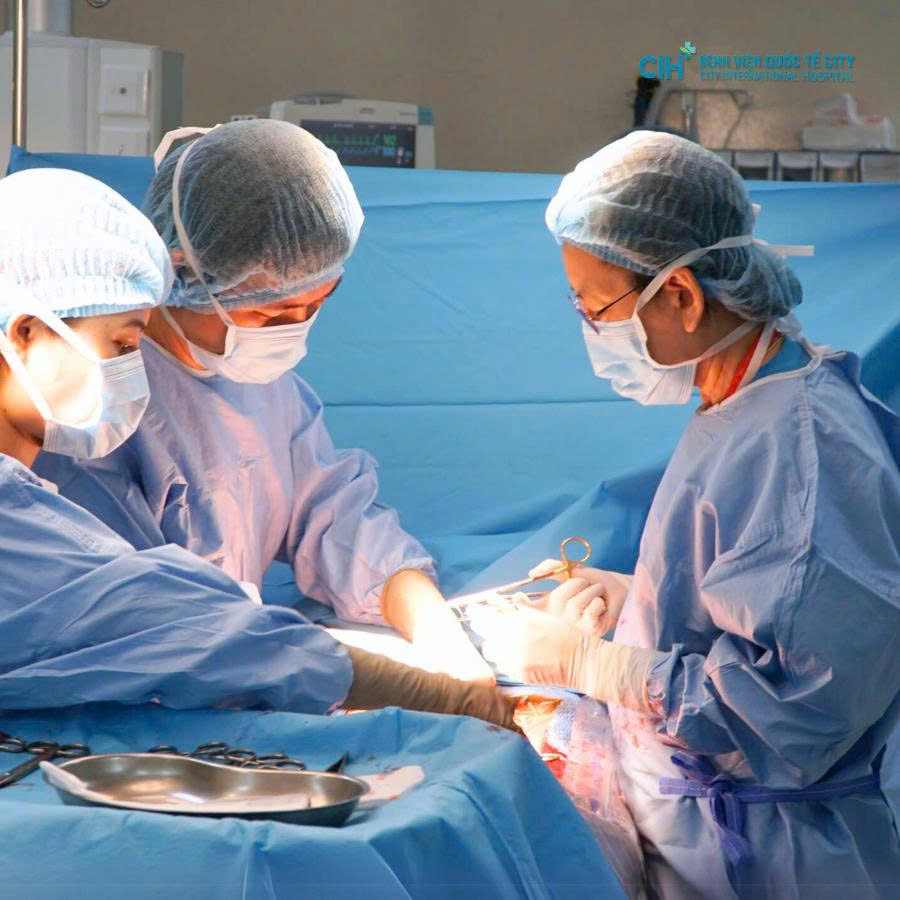 Ca phẫu thuật thành công, kịp thời cứu sống sản phụ bị tiền sản giật và em bé sinh non khi mới 31 tuần (Ảnh: BVCC)