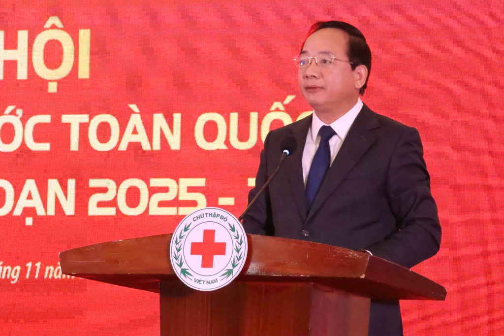 Đại tướng Trịnh Văn Quyết, Bí thư Trung ương Đảng, Trưởng ban Tuyên giáo và Dân vận Trung ương phát biểu chỉ đạo Đại hội (Ảnh: BTC)