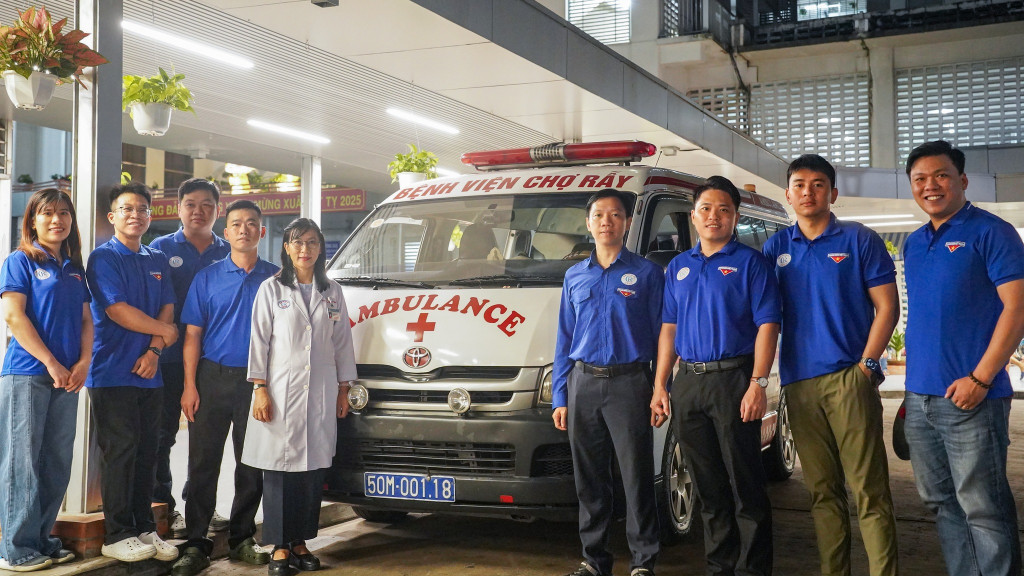 Các bác sĩ Bệnh viện Chợ Rẫy (TP. Hồ Chí Minh) sẵn sàng lên đường chi viện cho ngành y tế tỉnh Đắk Lắk (Ảnh: BVCC)