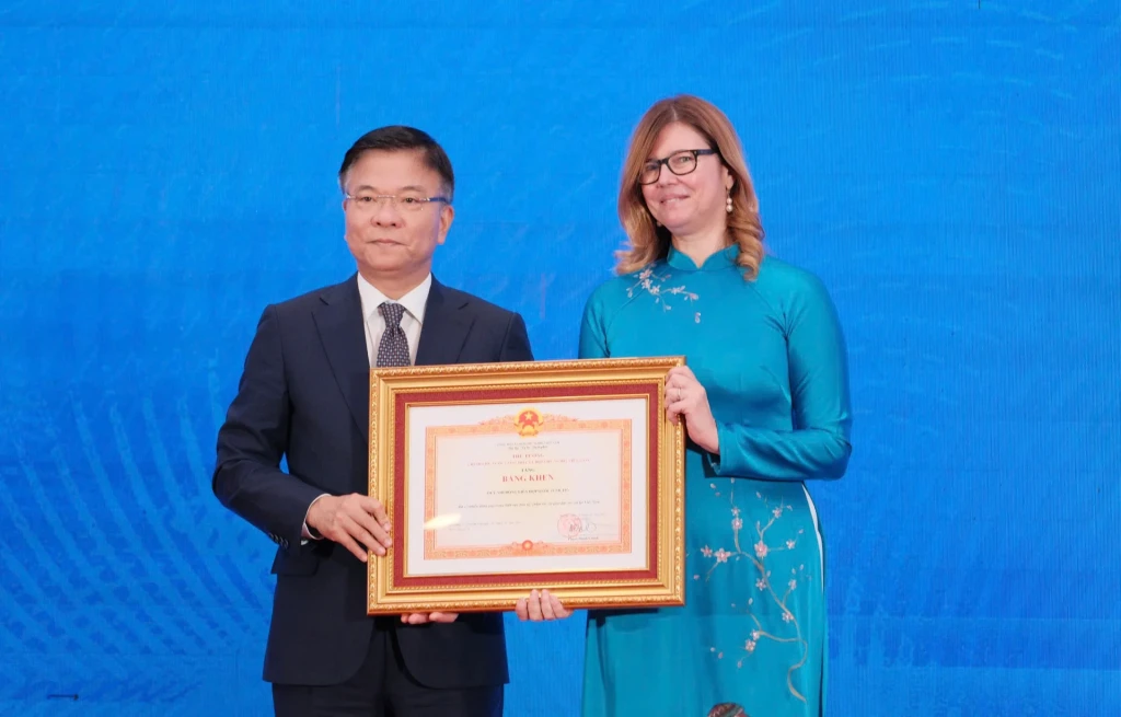 quy-nhi-dong-lhq