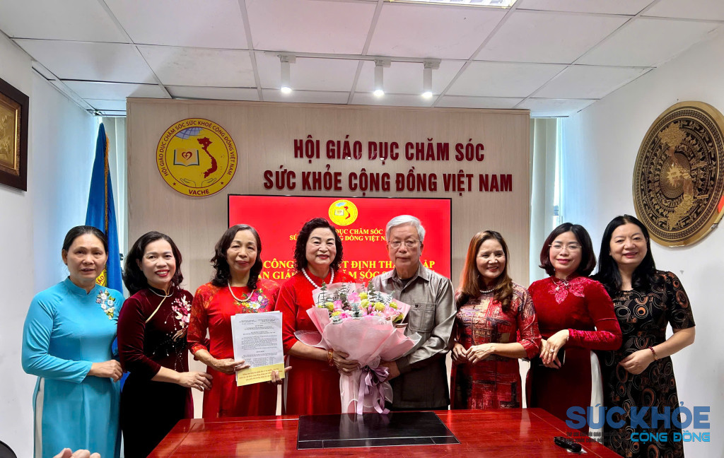 vache-thanh-lap-ban-giao-duc-cham-soc-tre-em-va-ban-giao-duc-cham-soc-suc-khoe-phu-nu-6