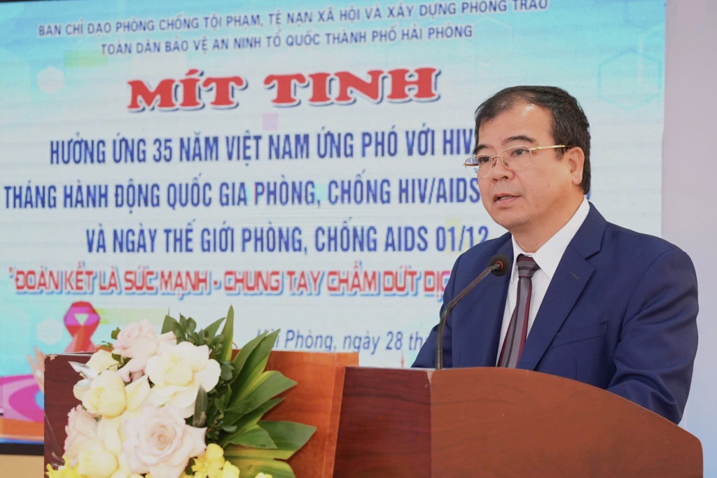 Ông Nguyễn Minh Hùng – Phó Chủ tịch UBND thành phố phát biểu tại buổi lễ(Ảnh CDC TP. Hải Phòng)