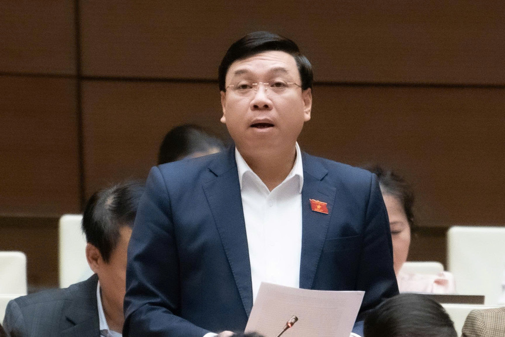 Đại biểu Nguyễn Văn Mạnh - Đoàn ĐBQH tỉnh Phú Thọ phát biểu (Ảnh: CTTĐT Quốc Hội)
