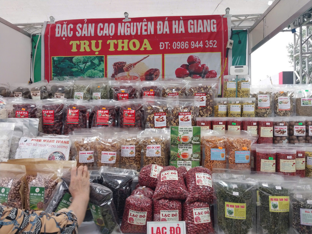 dac-san-ha-gian