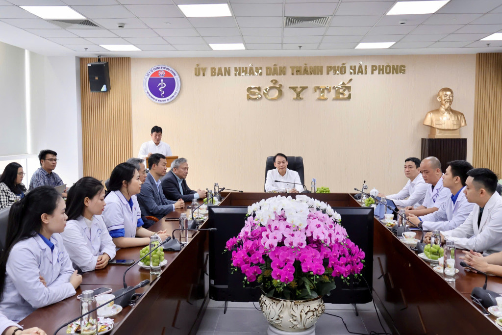 Ông Lê Minh Quang- Giám đốc Sở Y tế TP. Hải Phòng phát biểu tại buổi gặp mặt(Ảnh - CDC TP. Hải Phòng) 