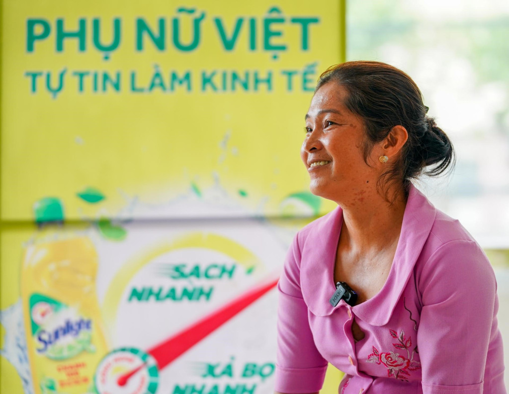 Nụ cười rạng rỡ của Chị Nguyễn Thị Châu Trinh – Vĩnh Long, học viên lớp tập huấn khởi sự kinh doanh do Sunlight phối hợp cùng Hội LHPN Việt Nam tổ chức.