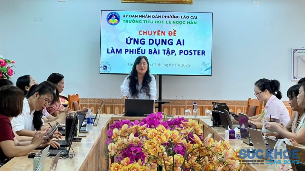 Tập huấn hướng dẫn giáo viên trong việc áp dụng công nghệ AI vào giảng dạy ( ảnh: PV)