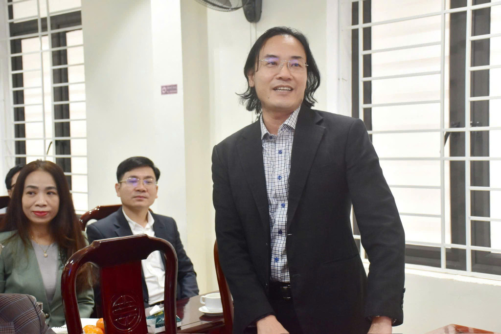 PGS, TS Nguyễn Thanh Hùng, phó Hiệu trưởng trường Đại học Sư phạm, Đại học Huế nhấn mạnh trong công tác đào tạo, bồi dưỡng nâng cao chất lượng đội ngũ phục vụ sự phát triển giáo dục cần chú trọng hỗ trợ cho các thầy cô tại các lớp học có học sinh khuyết tật