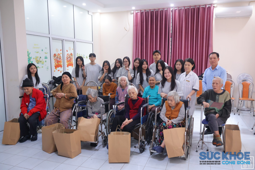 mot-bua-yeu-thuong-viet-duc