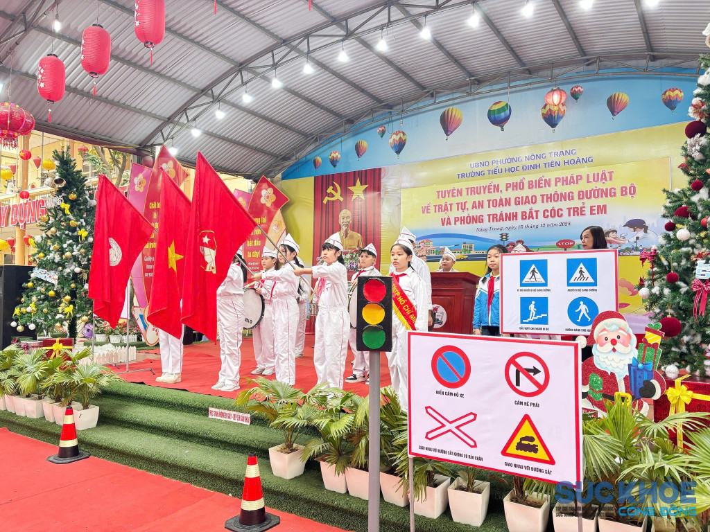 Chương trình được tổ chức ý nghĩa và trang trọng ( ảnh: PV)