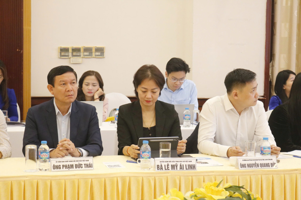 Các đại biểu tham dự thảo luận (Ảnh: PV)