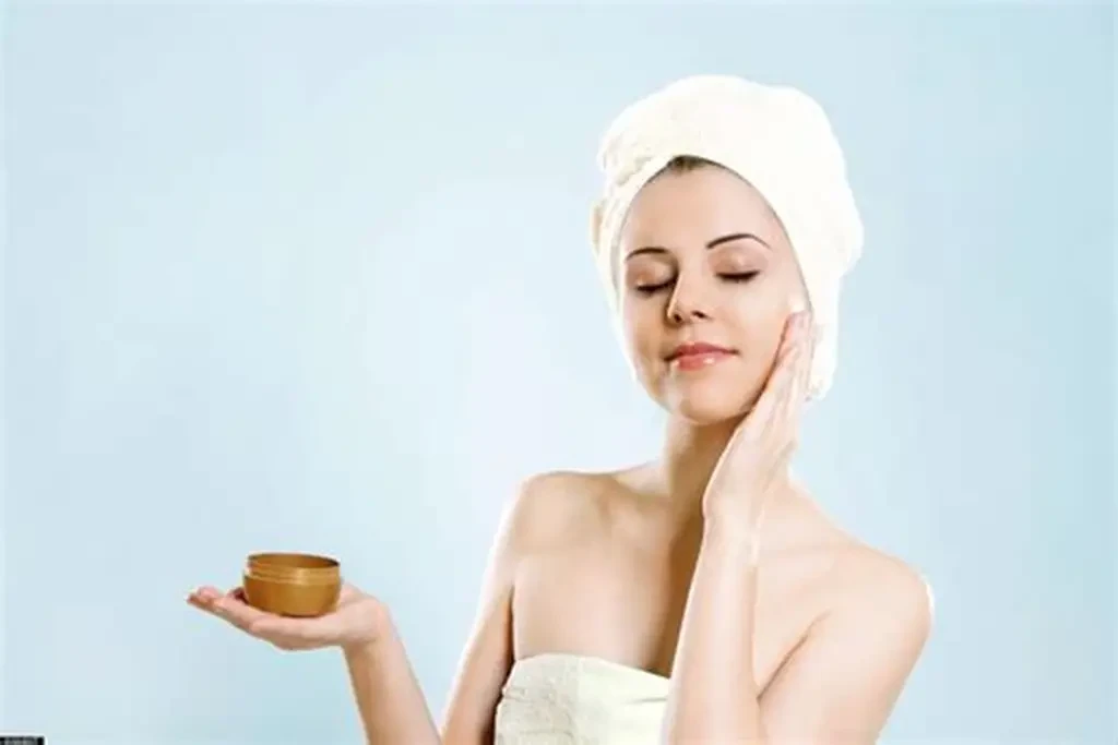 Không phải lúc nào việc chăm sóc da đầy đủ cũng mang lại hiệu quả tốt (Ảnh minh họa)