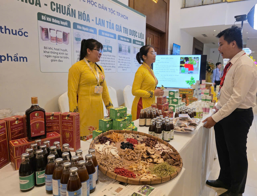 Cần bảo tồn, phát triển và sử dụng hiệu quả nguồn tài nguyên dược liệu quốc gia