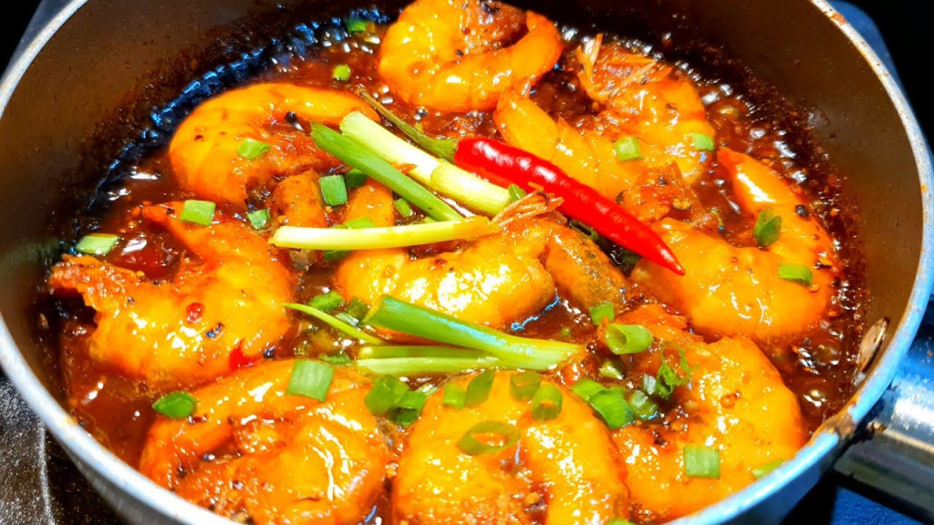 Tôm rim cay có hương vị bắt miệng và rất đưa cơm (Ảnh minh họa)