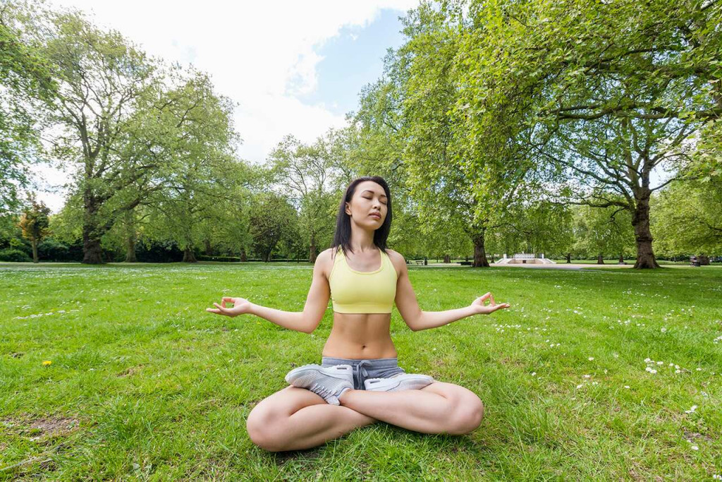 Thiền giúp kiểm soát cơn thèm ăn (Ảnh minh họa)