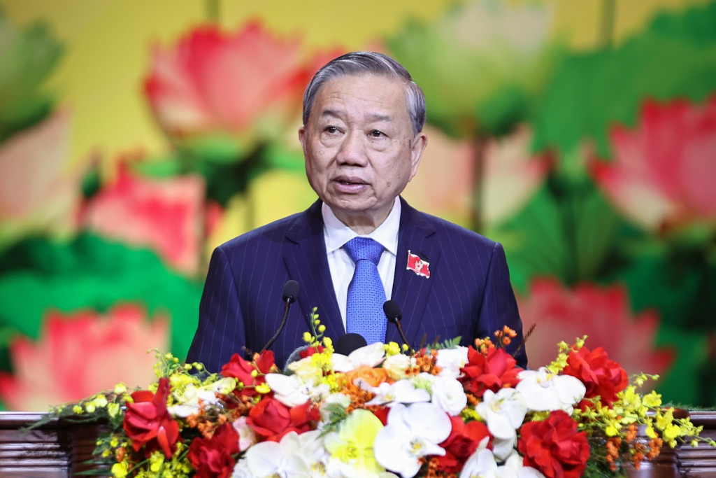 Tổng Bí thư Tô Lâm: Trong giai đoạn cách mạng mới, thi đua yêu nước phải trở thành một hệ sinh thái năng động để mọi chủ trương đúng đắn được chuyển hóa thành hành động thiết thực; các nhiệm vụ chính trị được chuyển hóa thành tinh thần trách nhiệm, công việc cụ thể, đích đến rõ ràng để mọi người dân đều thấy mình là chủ thể của phát triển, là người kiến tạo tương lai và thụ hưởng các thành quả của lao động, sáng tạo (Ảnh: VGP/Nhật Bắc)