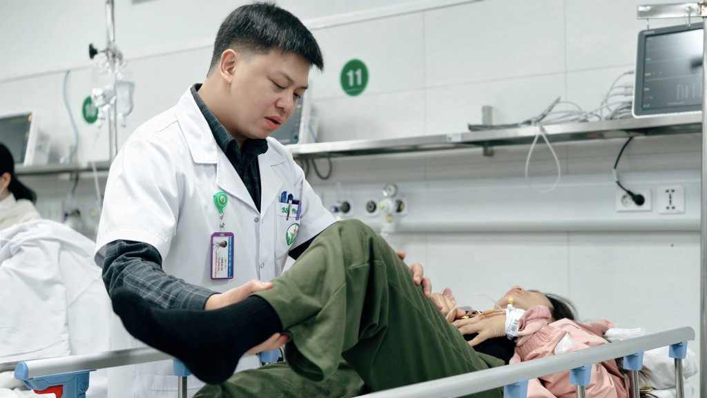 N Đ.T.N.H (37 tuổi, Hà Nội): Đa chấn thương, chấn thương sọ não, chấn thương hàm mặt, chấn thương vai phải, chấn thương đùi phải, chấn thương khung chậu (Ảnh: BV Việt Đức)