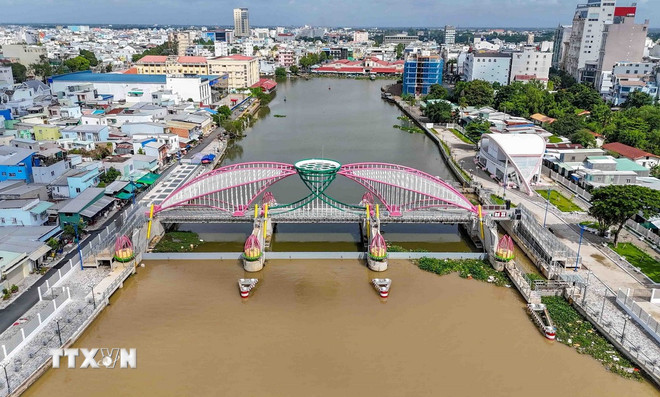 Âu thuyền Cái Khế, một hạng mục trong Dự án 3 đi vào vận hành từ năm 2024 giúp chống ngập cho khu vực trung tâm thành phố Cần Thơ. (Ảnh: Thanh Liêm/TTXVN)