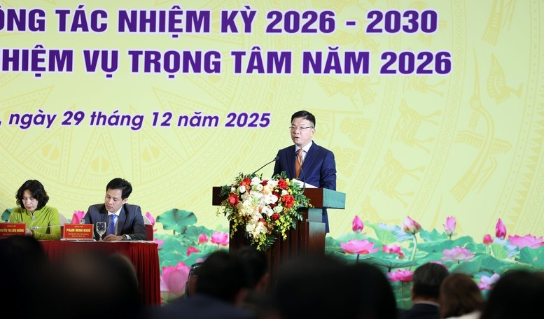 ptt-le-thanh-lon