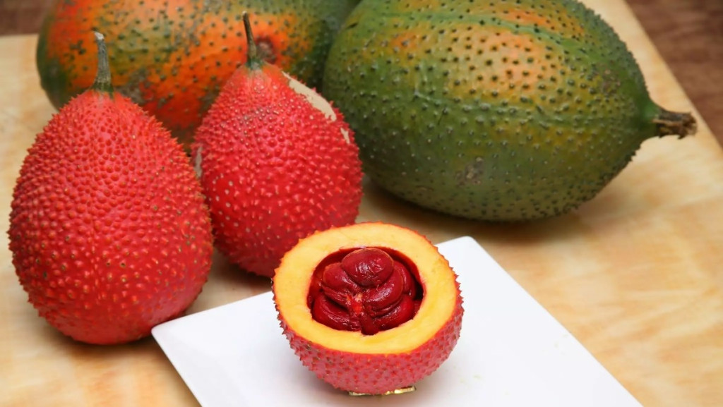 Gấc giúp cải thiện tình trạng huyết áp cáo (Ảnh: Sưu tầm)