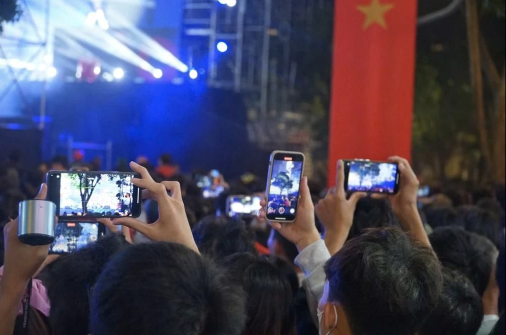 Các bạn trẻ và các gia đình đã tập trung về đây để vui chơi, chụp ảnh, thưởng thức các chương trình âm nhạc (Ảnh: TL)