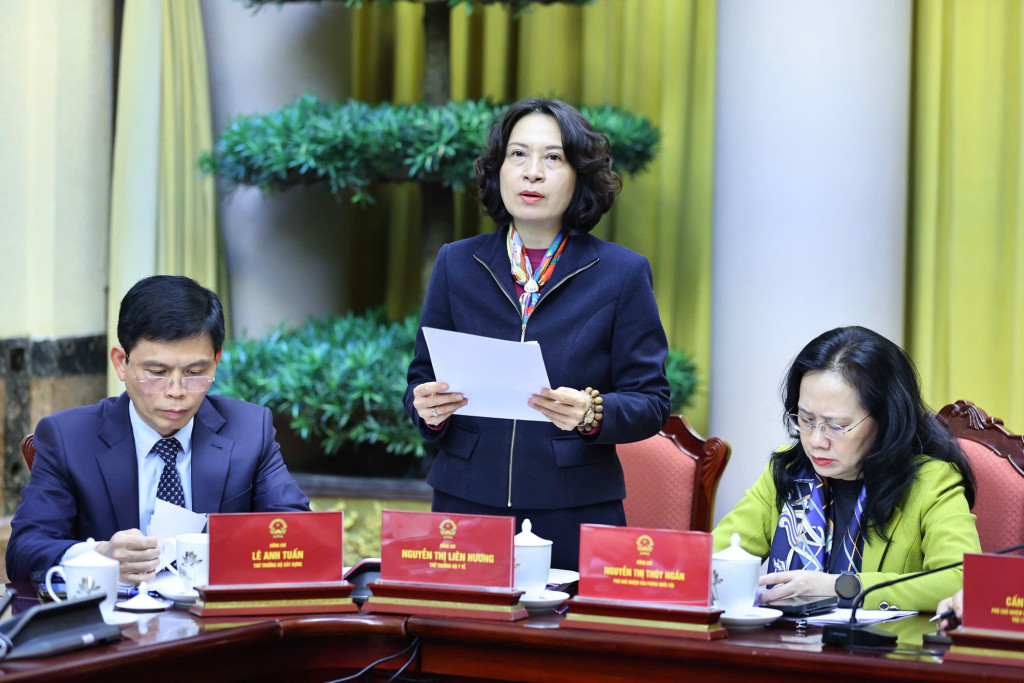 Thứ trưởng Bộ Y tế Nguyễn Thị Liên Hương phát biểu tại họp báo - Ảnh: VGP/Đức Tuân