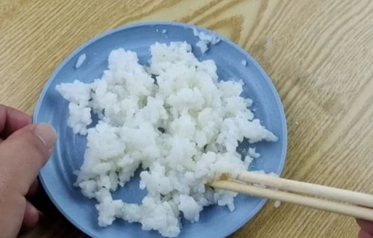 Pha bột giặt với các nguyên liệu sẵn có trong bếp là cách nhiều gia đình áp dụng để hạn chế chuột, gián. (Ảnh: Sưu tầm)