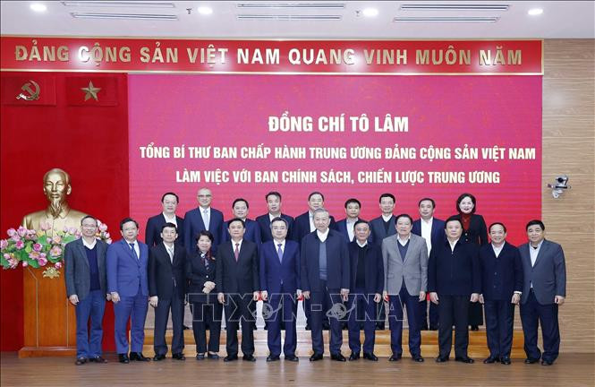 Tổng Bí thư Tô Lâm và các đại biểu (Ảnh: TTXVN)