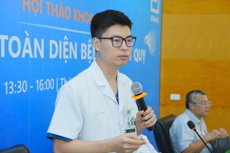 Bác sĩ Dũng chia sẻ về đột quỵ (Ảnh: Kim Long)
