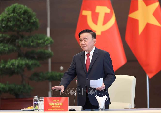 Thường trực Ban Bí thư Trần Cẩm Tú phát biểu chỉ đạo tại buổi tổng duyệt (Ảnh: TTXVN)