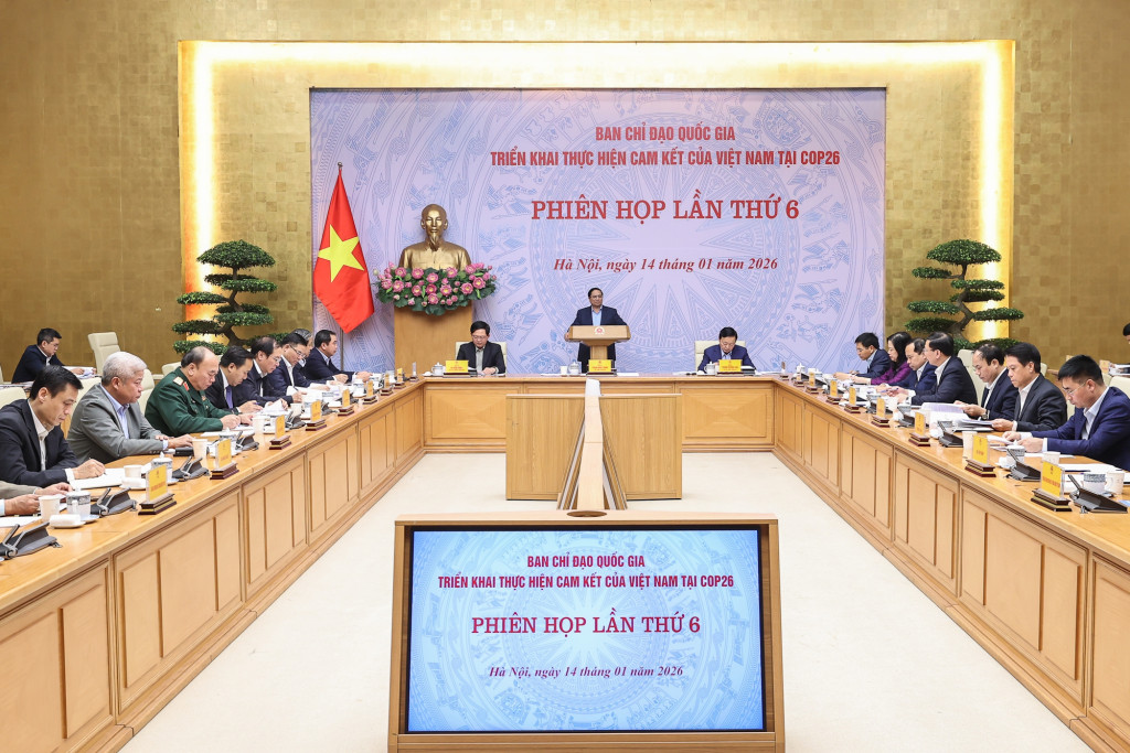 Thủ tướng Chính phủ Phạm Minh Chính, Trưởng Ban Chỉ đạo quốc gia triển khai thực hiện cam kết của Việt Nam tại Hội nghị COP26, chủ trì Phiên họp lần thứ sáu của Ban Chỉ đạo - Ảnh: VGP/Nhật Bắc