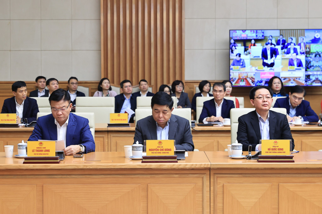 Các Phó Thủ tướng Lê Thành Long, Nguyễn Chí Dũng, Hồ Quốc Dũng dự Hội nghị (Ảnh: VGP/Nhật Bắc)