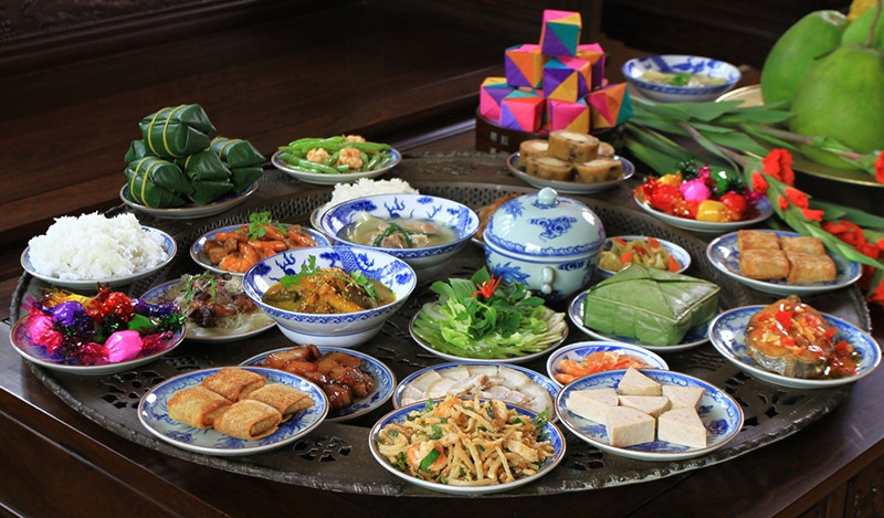 Thức ăn thừa sau Tết nếu được chế biến và bảo quản đúng cách không chỉ giúp tránh lãng phí mà còn mang đến những bữa ăn mới lạ, ngon miệng cho cả gia đình. (Ảnh: Sưu tầm)