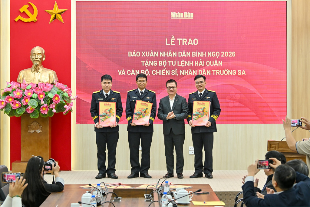 bao-nhan-dan-xuan