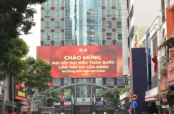 Công tác trang trí, tuyên truyền chào mừng Đại hội Đảng đã được triển khai đồng bộ trên các tuyến đường chính (Ảnh: TL)